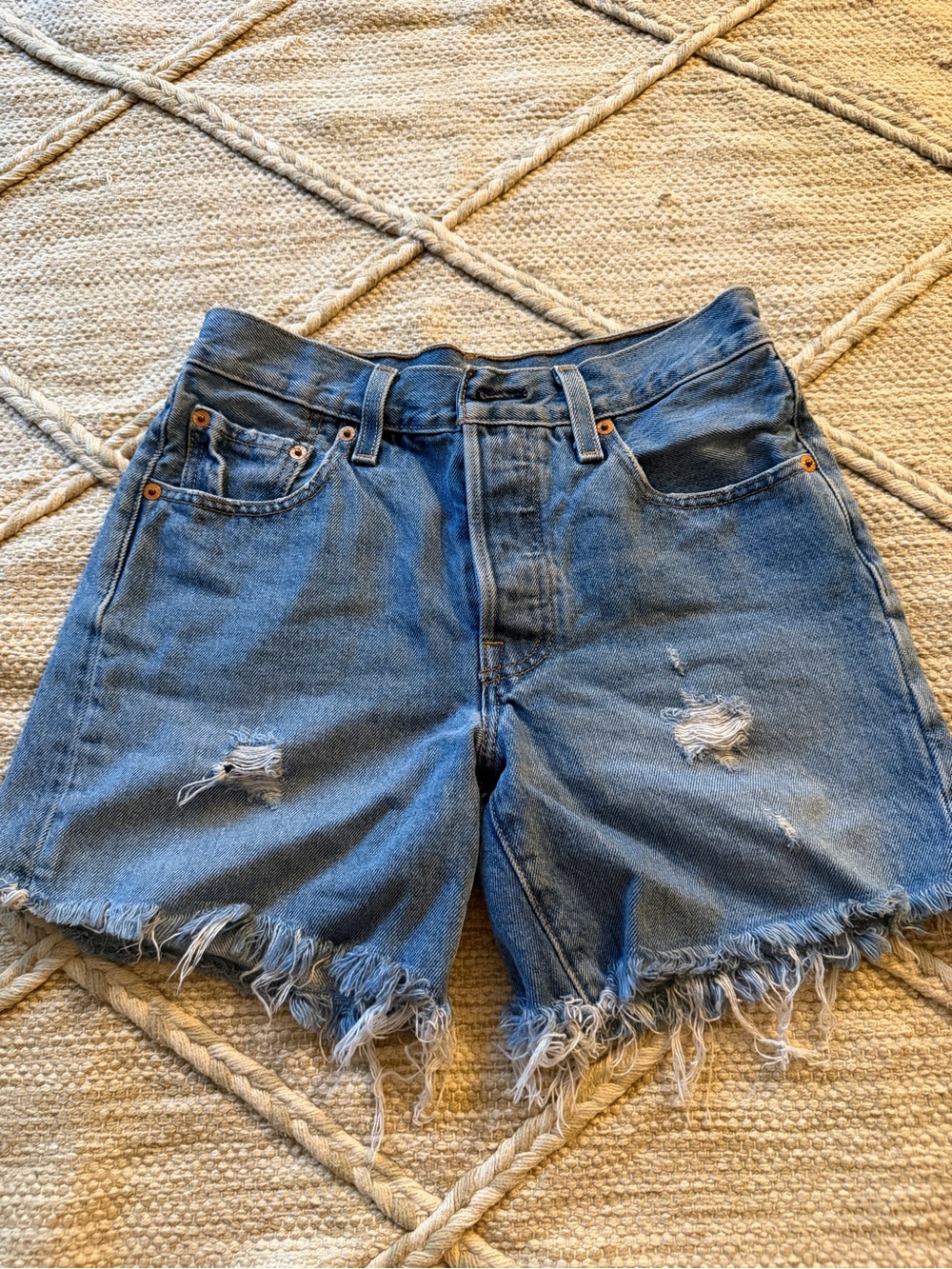 Levi’s - Distressed High-Rise Denim Shorts - Blue